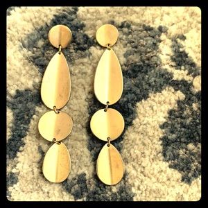 💛🌟long/dangle GOLD earrings